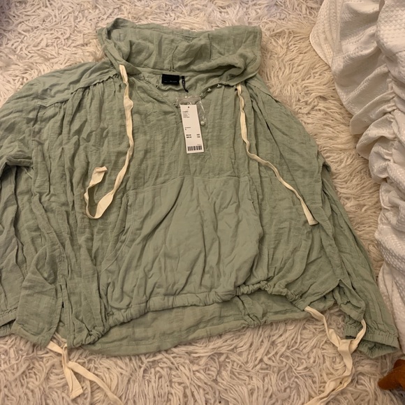 Urban outfitters lightweight hoodie - Picture 3 of 3